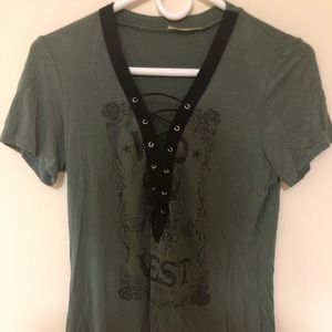 Short Sleeve Top with Criss Cross Pattern